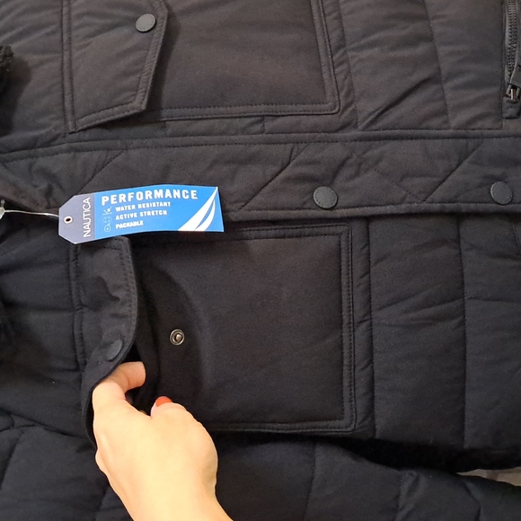 NAUTICA Men's Performance Water Resistant Sherba Puffer coat. Size Large - Picture 5 of 16